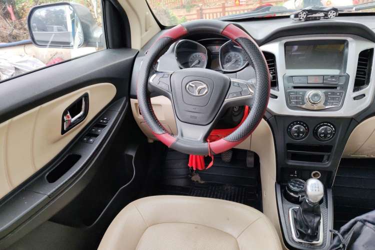 Used FAW Yingzhi G3 2014 1.5L Manual Zhihao Edition Steering Wheel