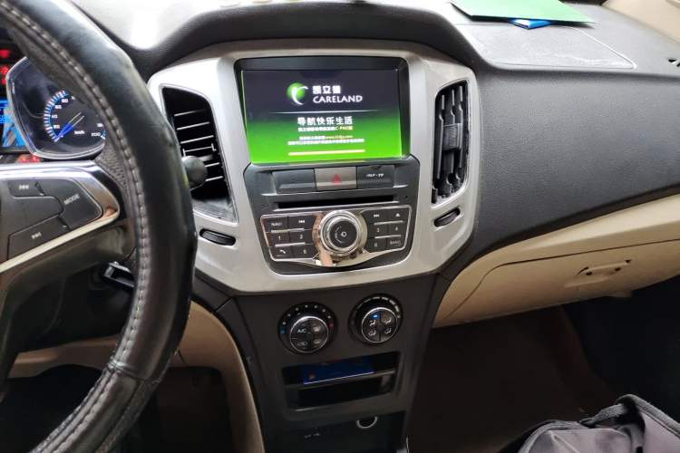 Used FAW Yingzhi G3 2014 1.5L Manual Zhihao Edition Audio And AC Panel