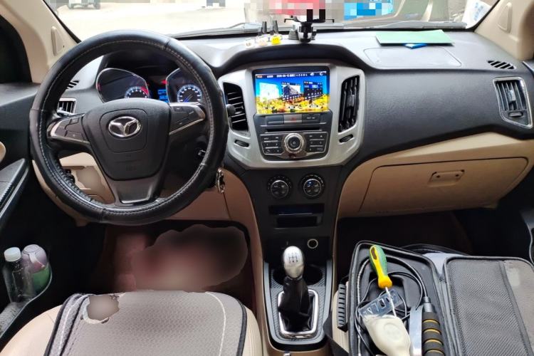 Used FAW Yingzhi G3 2014 1.5L Manual Zhihao Edition Center Console