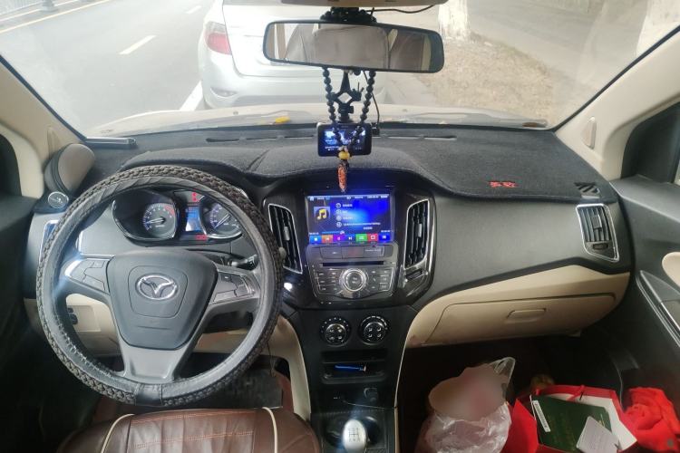Used FAW Yingzhi G3 2014 1.5L Manual ZhiZun Edition Center Console