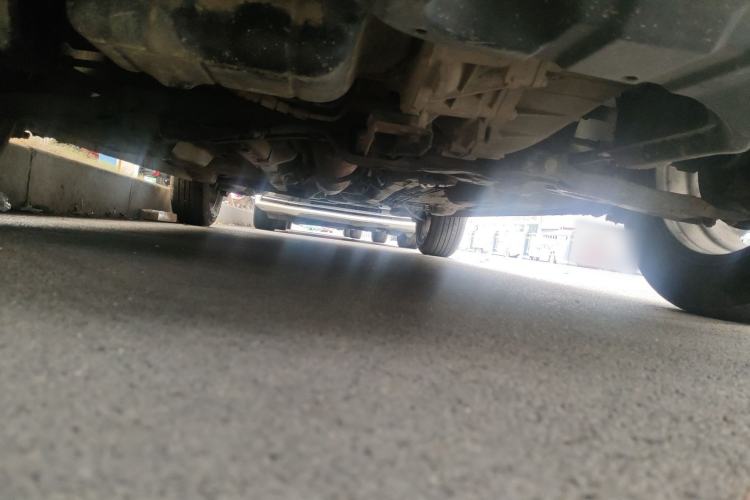 Used FAW Yingzhi G3 2014 1.5L Manual ZhiZun Edition Chassis Front