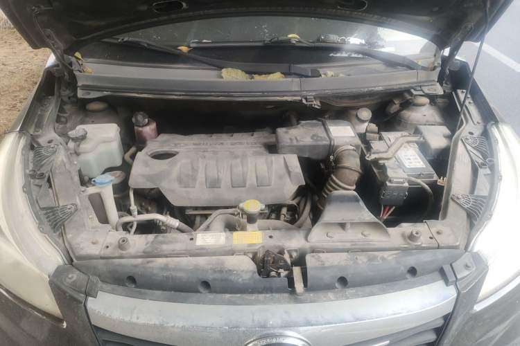 Used FAW Yingzhi G3 2014 1.5L Manual ZhiZun Edition Engine Bay