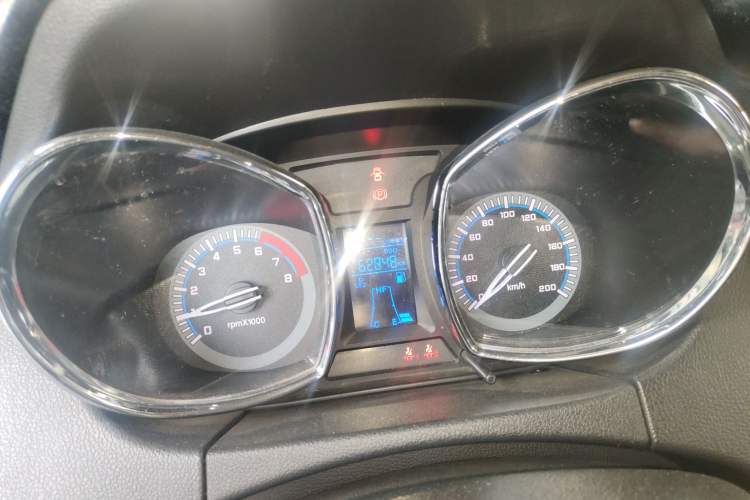 Used FAW Yingzhi G3 2014 1.5L Manual ZhiZun Edition Instrument Cluster