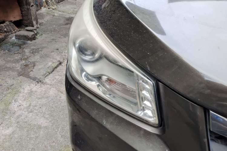 Used FAW Yingzhi G3 2014 1.5L Manual Zhihao Edition Right Front Headlight
