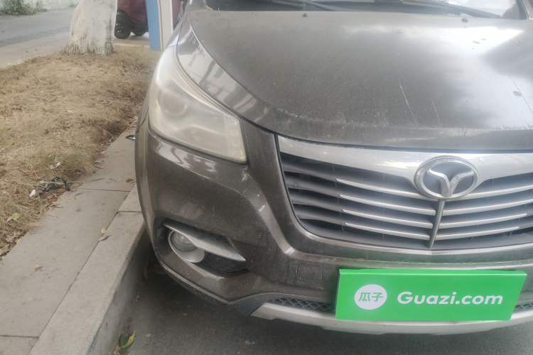 Used FAW Yingzhi G3 2014 1.5L Manual ZhiZun Edition Right Front Headlight