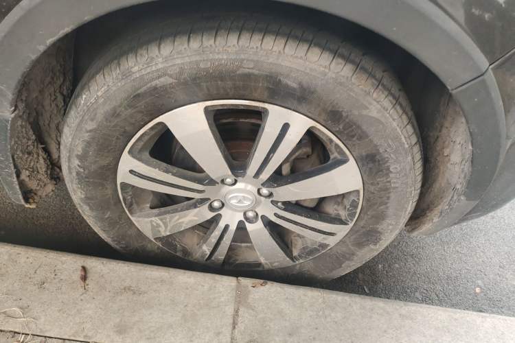 Used FAW Yingzhi G3 2014 1.5L Manual ZhiZun Edition Right Front Wheel Hub