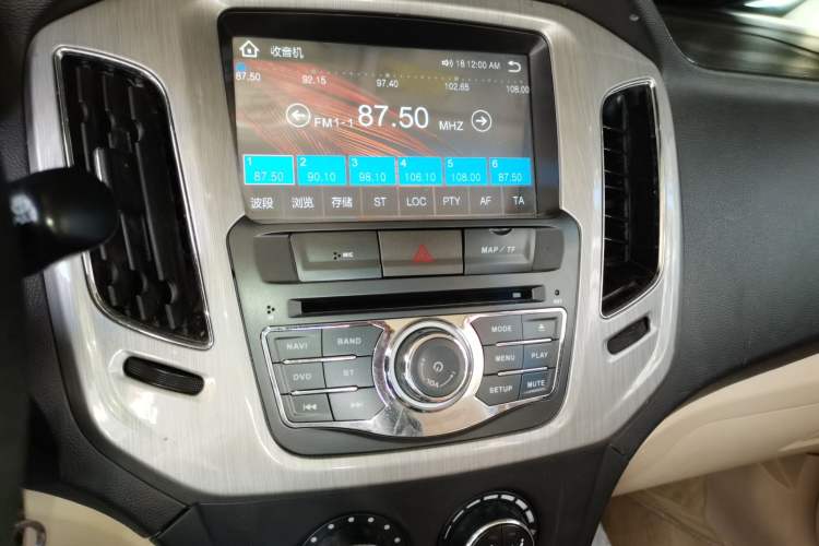 Used FAW Yingzhi G3 2014 1.5L Manual ZhiZun Edition Audio And AC Panel