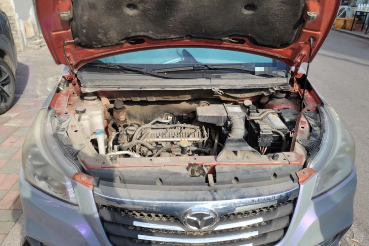 Used FAW Yingzhi G3 2014 1.5L Manual ZhiZun Edition Engine Bay