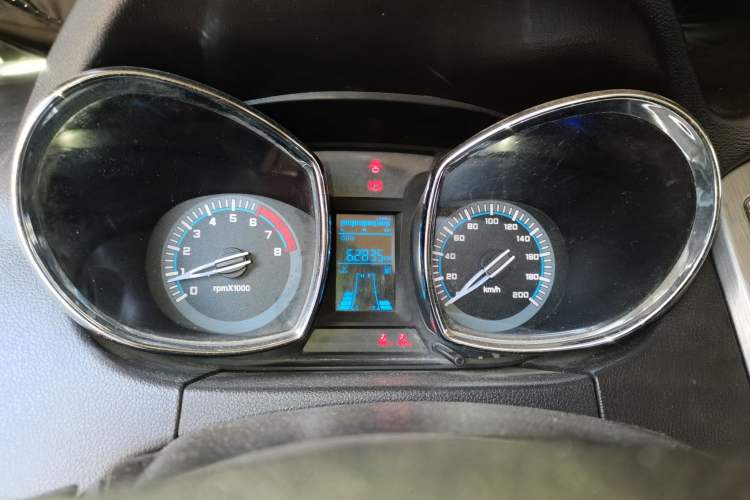 Used FAW Yingzhi G3 2014 1.5L Manual ZhiZun Edition Instrument Cluster