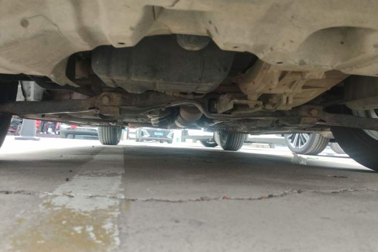 Used FAW Yingzhi G3 2014 1.5L Manual Zhihao Edition Chassis Front