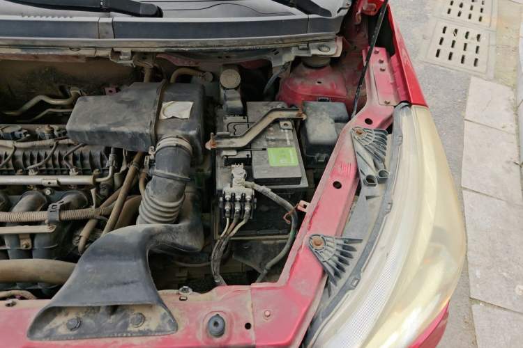 Used FAW Yingzhi G3 2014 1.5L Manual Zhihao Edition Engine Bay Left