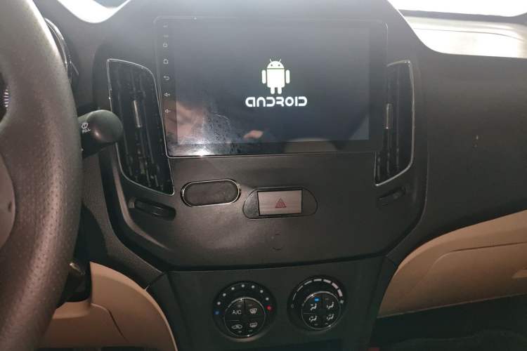Used FAW Yingzhi G3 2014 1.5L Manual Zhihao Edition Audio And AC Panel