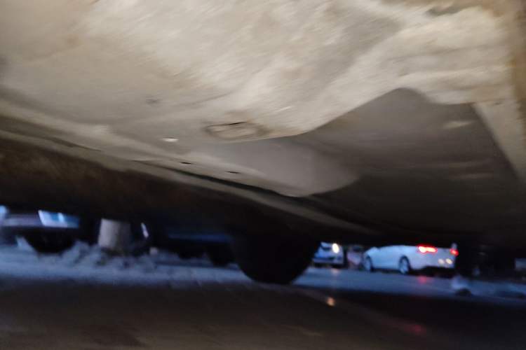 Used FAW Yingzhi G3 2014 1.5L Manual Zhihui Model Chassis Front Left
