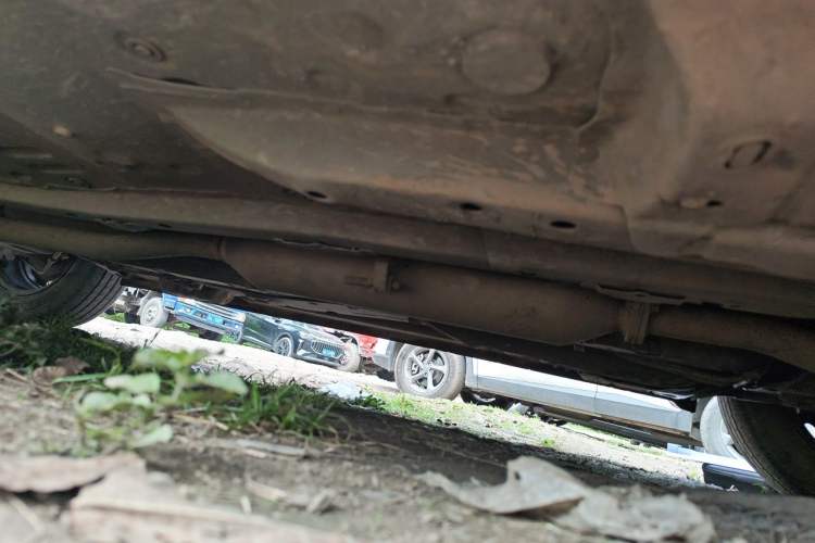 Used FAW Yingzhi G3 2014 1.5L Manual Zhihui Model Chassis Front Right