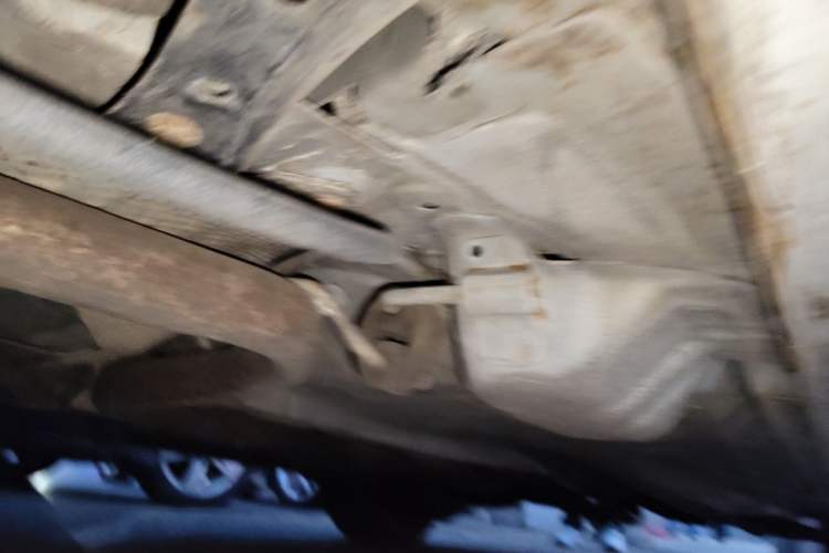 Used FAW Yingzhi G3 2014 1.5L Manual Zhihui Model Chassis Rear Right