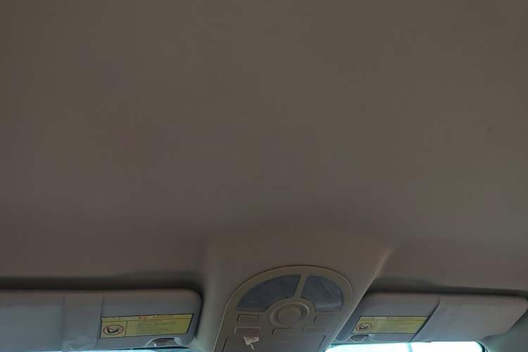 Used FAW Yingzhi G3 2014 1.5L Manual Zhihao Edition Headliner