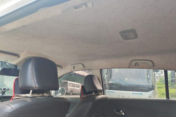 Used FAW Yingzhi G3 2014 1.5L Manual Zhihui Model Headliner