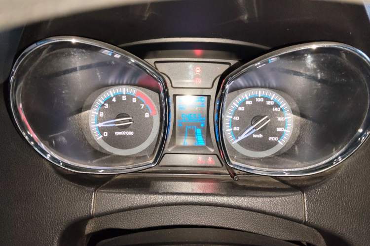 Used FAW Yingzhi G3 2014 1.5L Manual Zhihui Model Instrument Cluster
