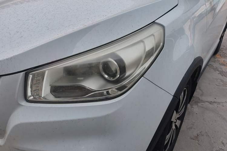 Used FAW Yingzhi G3 2014 1.5L Manual Zhihao Edition Left Front Headlight