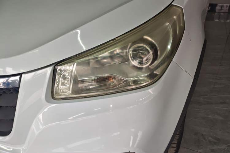 Used FAW Yingzhi G3 2014 1.5L Manual Zhihao Edition Left Front Headlight