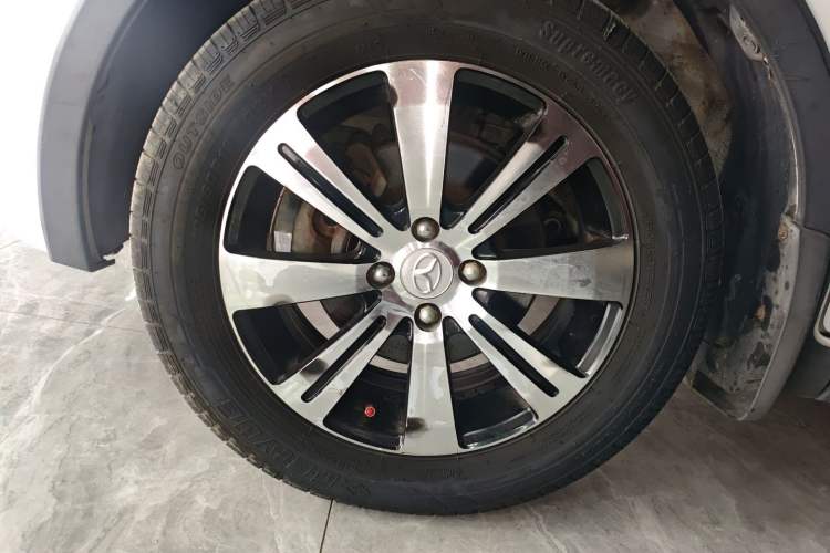 Used FAW Yingzhi G3 2014 1.5L Manual Zhihao Edition Left Front Wheel Hub