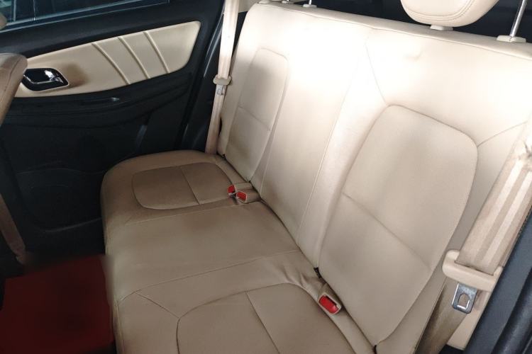 Used FAW Yingzhi G3 2014 1.5L Manual Zhihao Edition Left Rear Seat