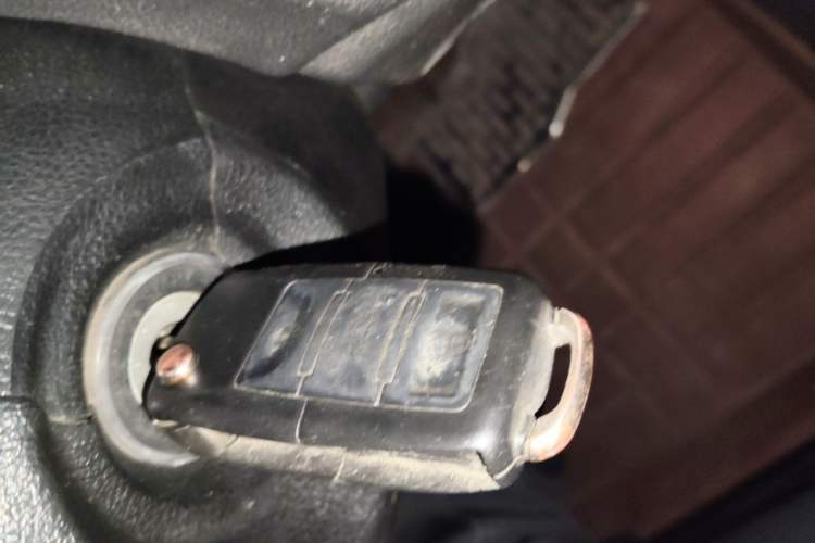 Used FAW Yingzhi G3 2014 1.5L Manual Zhihui Model Vehicle Key
