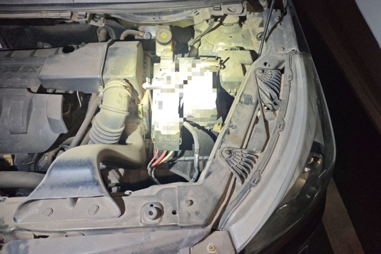 Used FAW Yingzhi G3 2015 1.5L CVT Zhihao Edition Engine Bay Left
