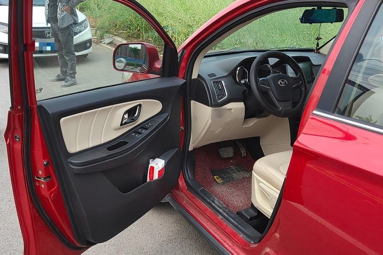 Used FAW Yingzhi G3 2015 1.5L CVT Zhihao Edition Driver Seat