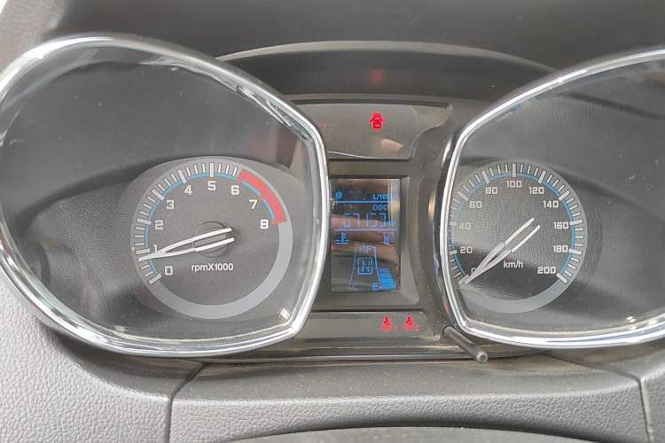 Used FAW Yingzhi G3 2015 1.5L CVT Zhihao Edition Instrument Cluster