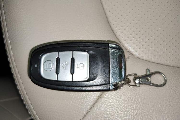 Used FAW Yingzhi G3 2015 1.5L CVT Zhihao Edition Interior 1