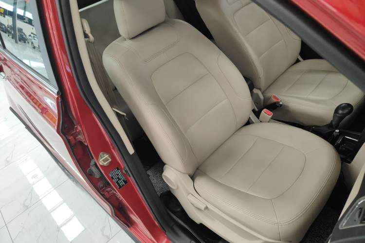 Used FAW Yingzhi G3 2015 1.5L CVT Zhihao Edition Right Front Seat