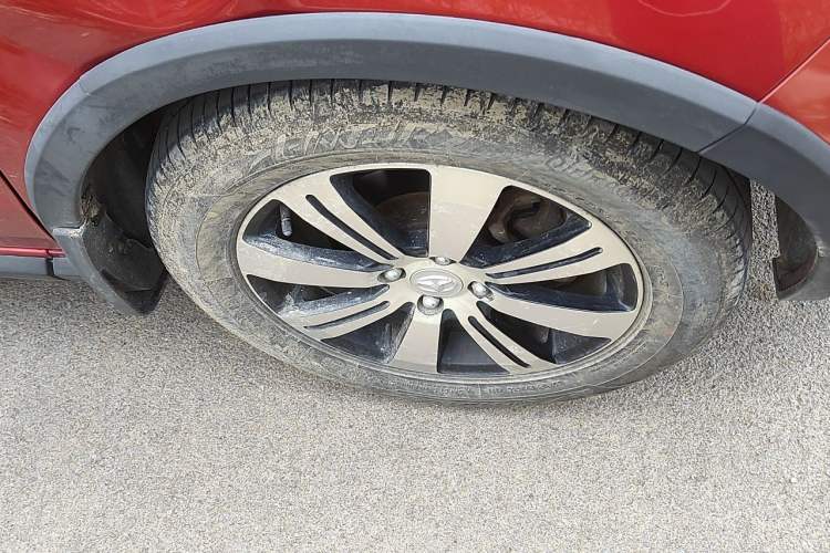 Used FAW Yingzhi G3 2015 1.5L CVT Zhihao Edition Right Front Wheel Hub