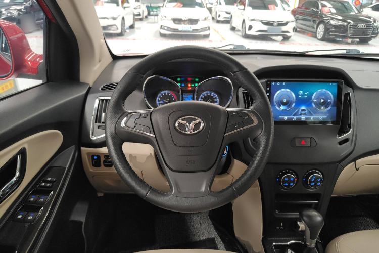 Used FAW Yingzhi G3 2015 1.5L CVT Zhihao Edition Steering Wheel