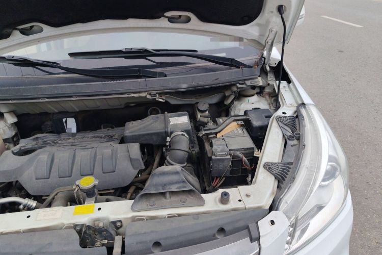 Used FAW Yingzhi G3 2015 1.5L CVT Prestige Edition Engine Bay Left
