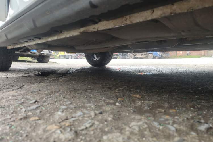 Used FAW Yingzhi G3 2015 1.5L CVT Zhihao Edition Right Side Sill