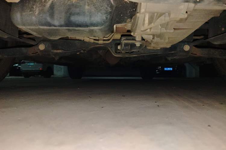 Used FAW Yingzhi G3 2016 1.5L Manual Comfort Edition Chassis Front