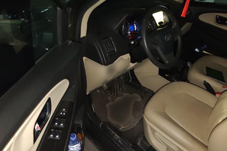 Used FAW Yingzhi G3 2016 1.5L Manual Comfort Edition Driver Seat