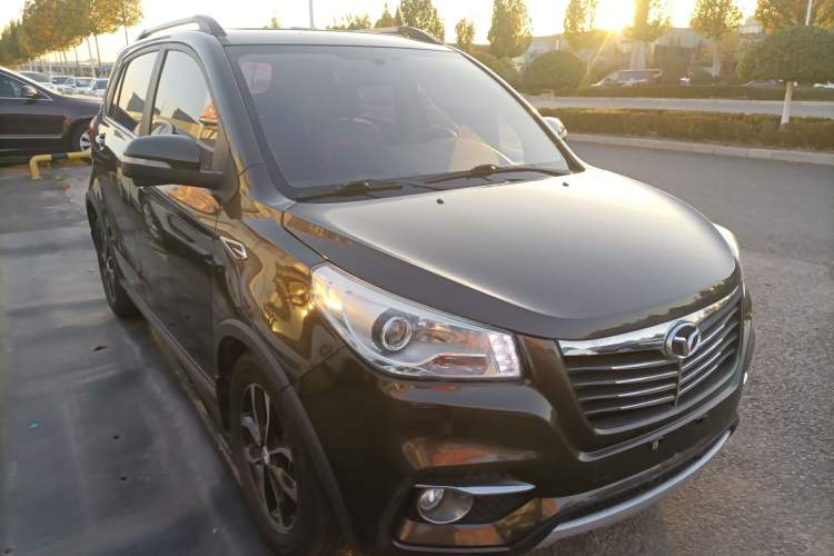 Used FAW Yingzhi G3 2016 G3S 1.5L CVT Luxury Navigation Edition Front Right 45 Deg