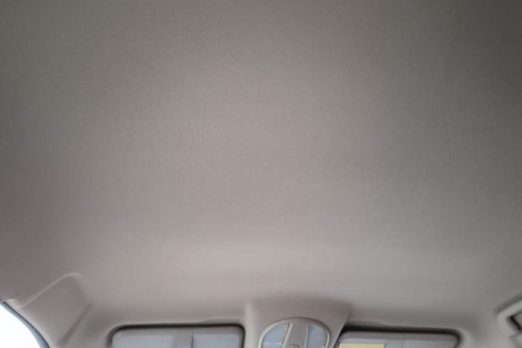 Used FAW Yingzhi G3 2016 G3S 1.5L Manual Elite Edition Headliner