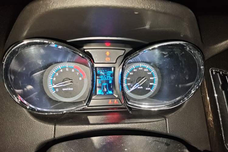 Used FAW Yingzhi G3 2016 1.5L Manual Comfort Edition Instrument Cluster