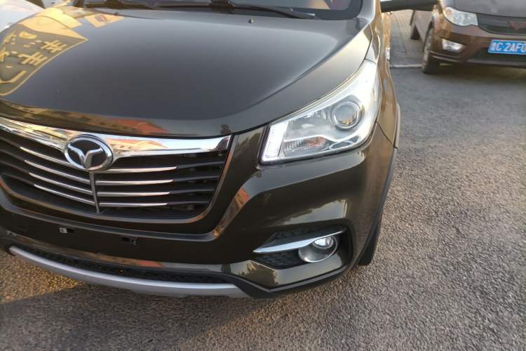 Used FAW Yingzhi G3 2016 G3S 1.5L CVT Luxury Navigation Edition Left Front Headlight