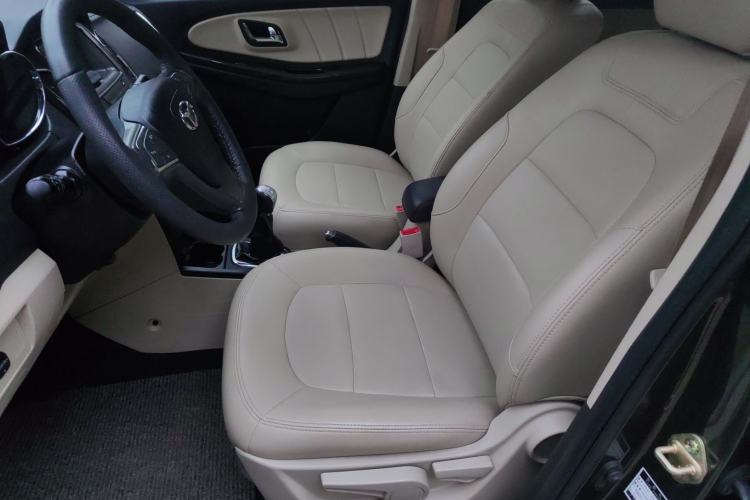 Used FAW Yingzhi G3 2016 1.5L Manual Luxury Edition Left Front Seat