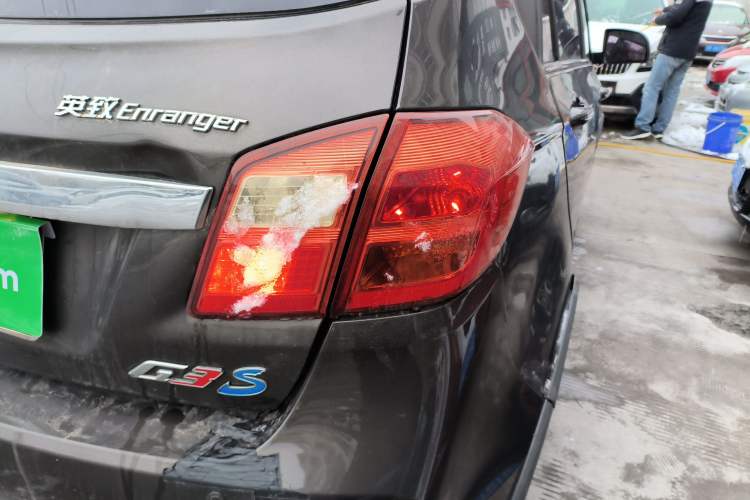 Used FAW Yingzhi G3 2016 G3S 1.5L Manual Elite Edition Right Rear Taillight