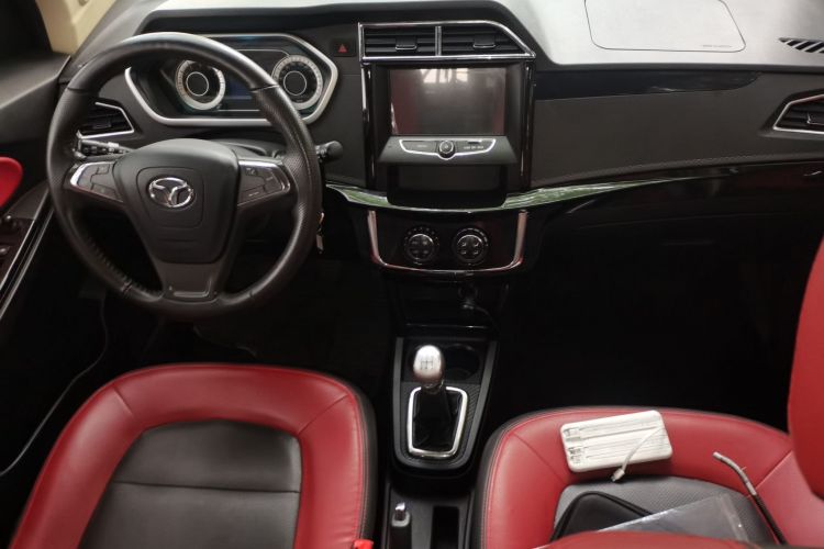 Used FAW Yingzhi G3 2016 G3S 1.5L Manual Elite Edition Center Console