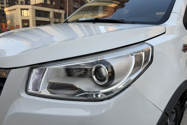 Used FAW Yingzhi G3 2016 G3S 1.5L CVT Luxury Navigation Edition Exterior 5