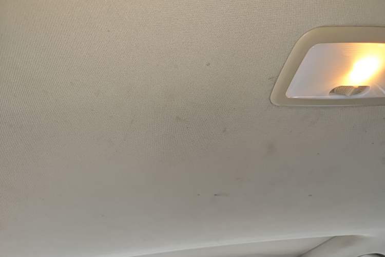Used FAW Yingzhi G3 2016 G3S 1.5L Manual Luxury Navigation Edition Headliner