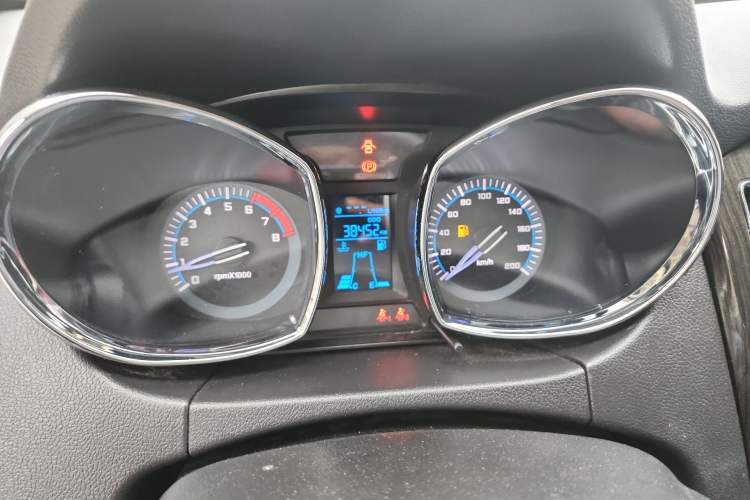 Used FAW Yingzhi G3 2016 1.5L Manual Comfort Edition Instrument Cluster