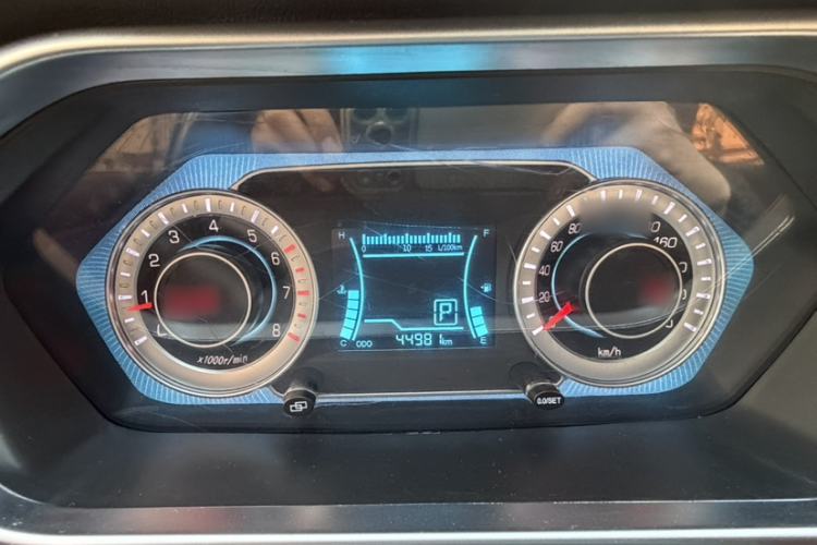 Used FAW Yingzhi G3 2016 G3S 1.5L CVT Luxury Navigation Edition Instrument Cluster