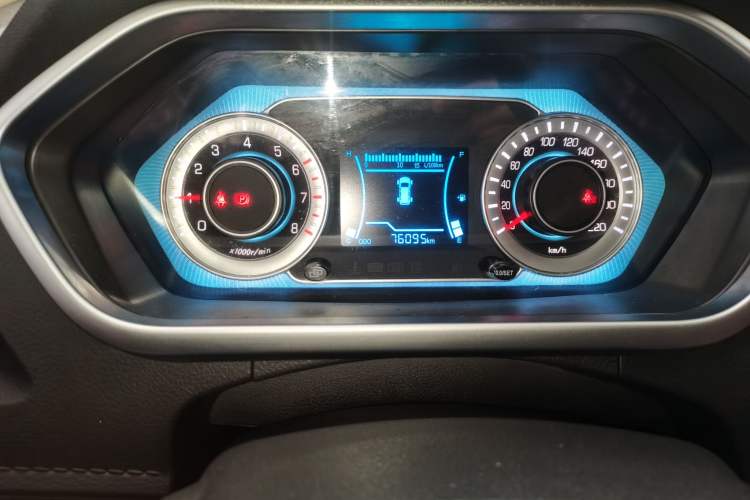 Used FAW Yingzhi G3 2016 G3S 1.5L Manual Elite Edition Instrument Cluster